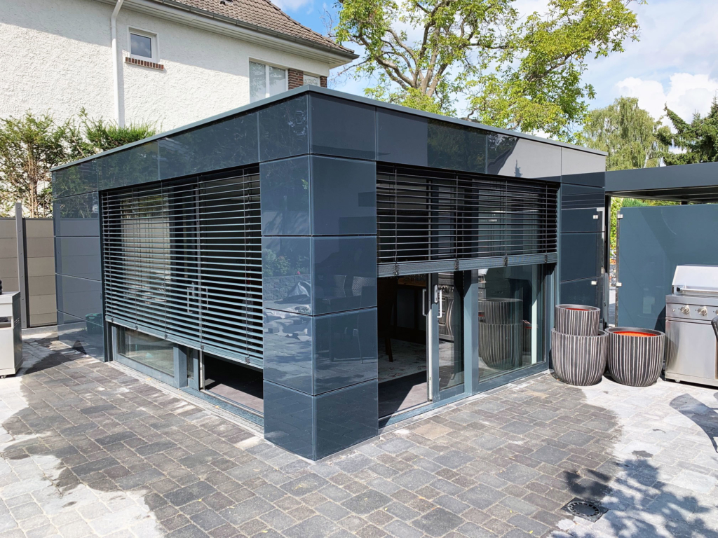 GarDomo Design Gartenhaus – Berlins schönstes Outdoor Wohnzimmer GarDomo CUBE Design-Gartenhaus 12107 Berlin 01