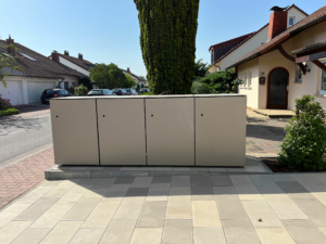 Referenz 68766 Hockenheim | GarDomo | MÜTO Design Mülltonnenbox 0001