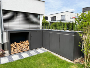 Referenz 76131 Karlsruhe | GarDomo | Design Mülltonnenbox Holzunterstand 0001